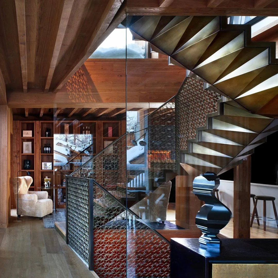 Liquid Metal on staircase, elevator and furniture